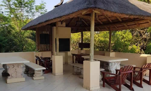 Social get-togethers at Villa Royal self catering accommodation next to Kruger Park